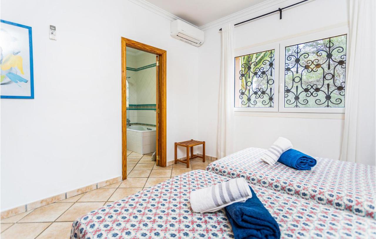 Ferienhaus Lovely In Porto Petro Portopetro