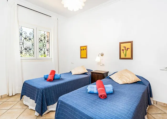 Lovely Home In Porto Petro